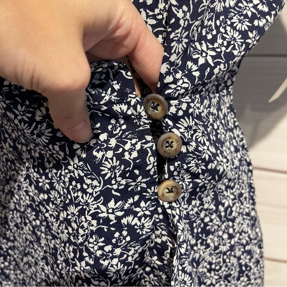 📦 Speechless faux wrap dress - Picture 6 of 8